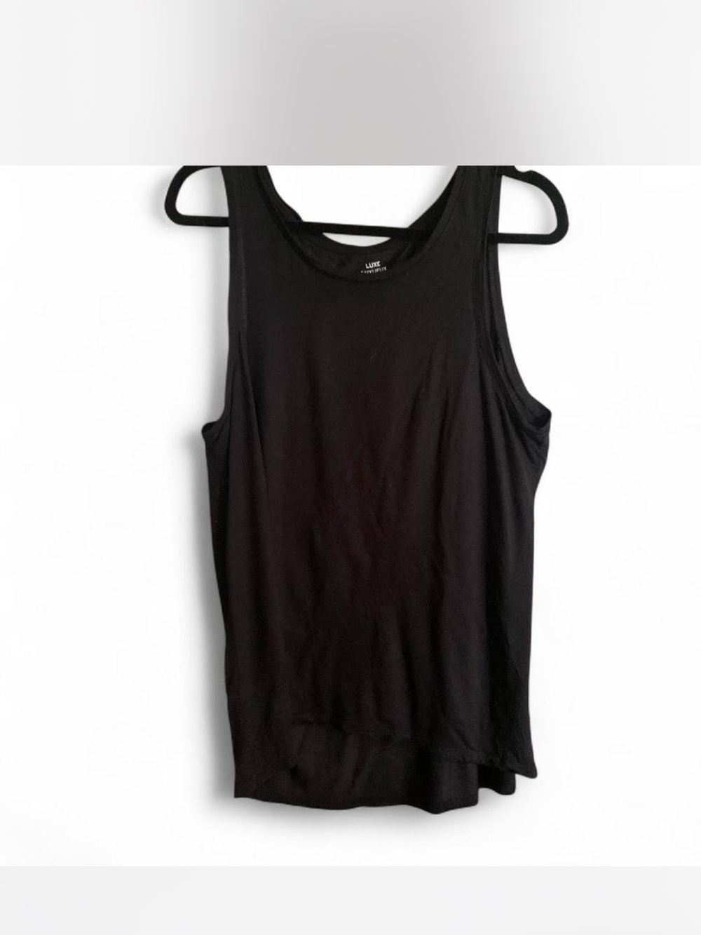 Minimalist Goth Luxe Black Scoop Neck Tank Top with Asymmetrical Hem Size XL